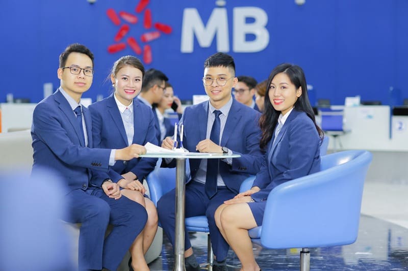 Giao dịch viên tại MBBank có chế độ lương và phúc lợi hấp dẫn