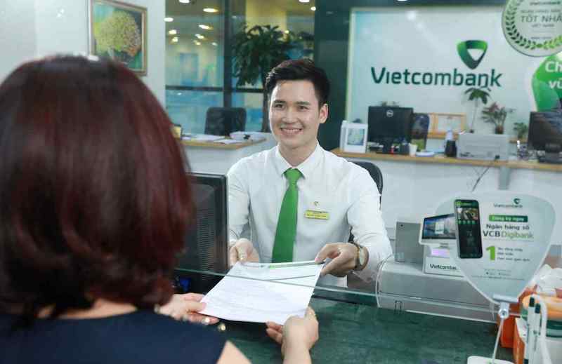 Ngân hàng Vietcombank làm việc cả ngày từ thứ Hai đến thứ Sáu