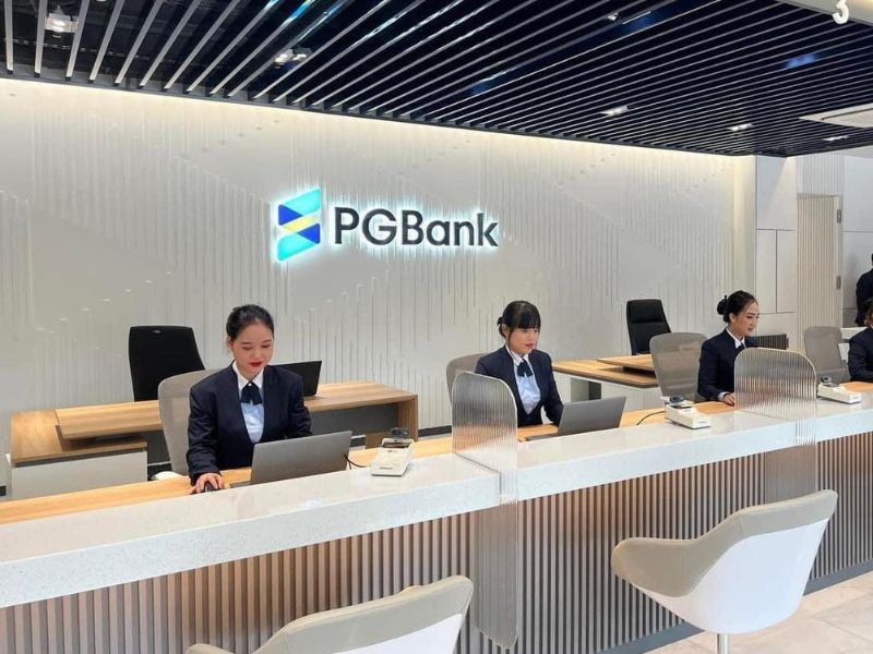 PGBank thiếu hụt khá nhiều nhân lực tại các văn phòng của ngân hàng