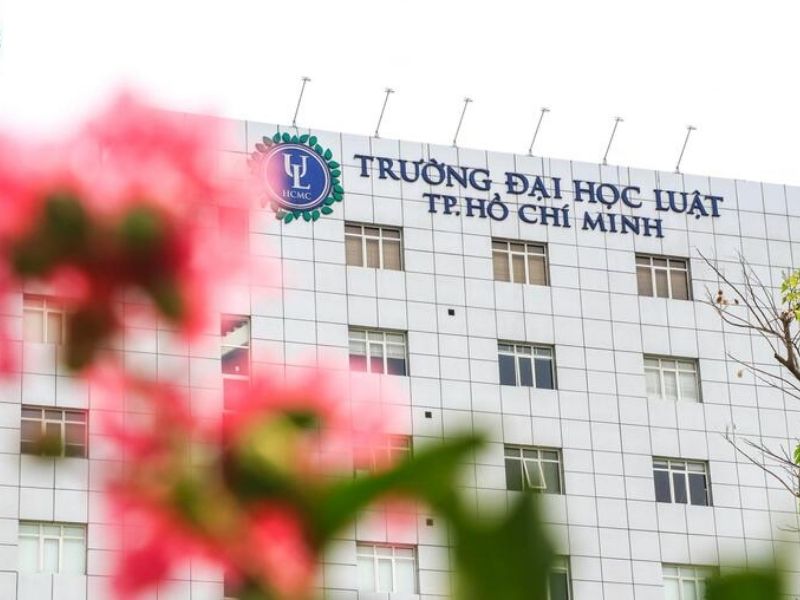  Tốt nghiệp tại các trường đại học Luật hàng đầu Việt Nam